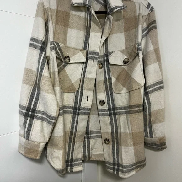 Plaid Button-Up Jacket - Picture 2 of 3